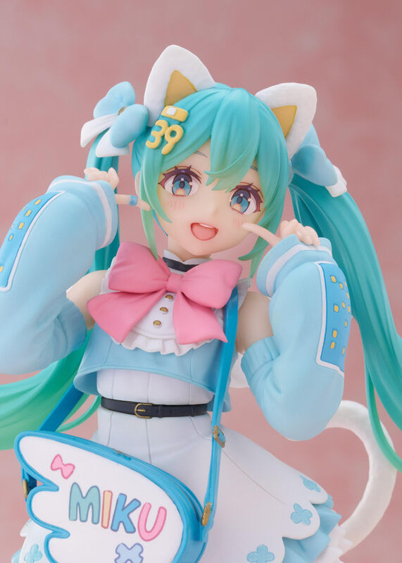 Hatsune Miku Figure Fashion (Fancy Version)